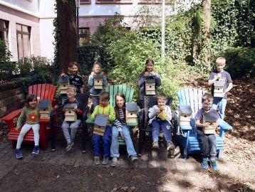 Nistkastenbau mit Kindern in der Volkshochschule Kaiserslautern