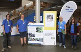 49 Meisenkästen bei IKEA gebaut